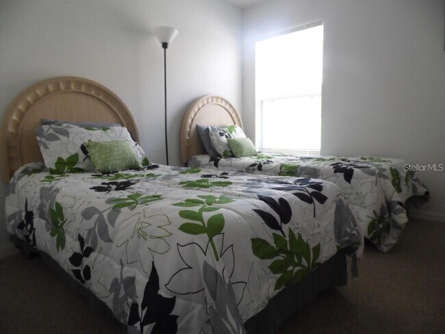 Building Photo - 2618 Emerald Island Blvd