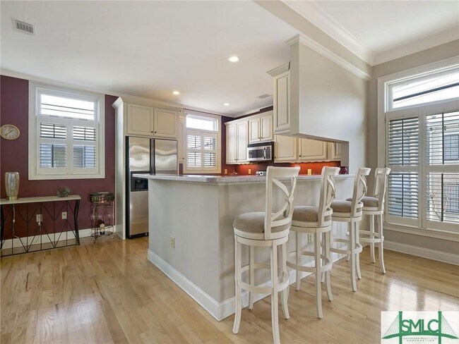Building Photo - 434 E Oglethorpe Ave