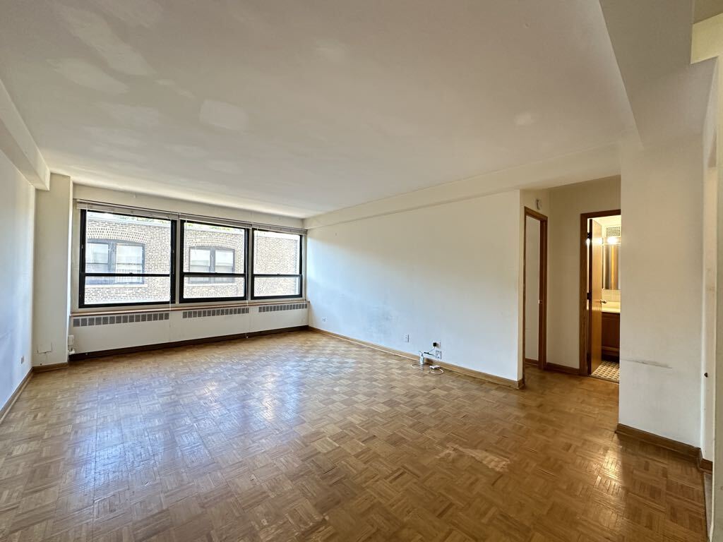 Building Photo - 4180 N Marine Dr