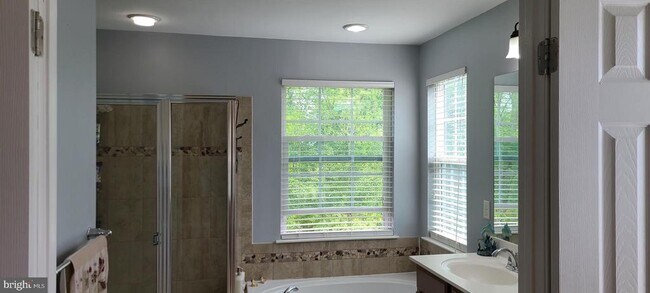 Building Photo - 4506 Nightingale Ct