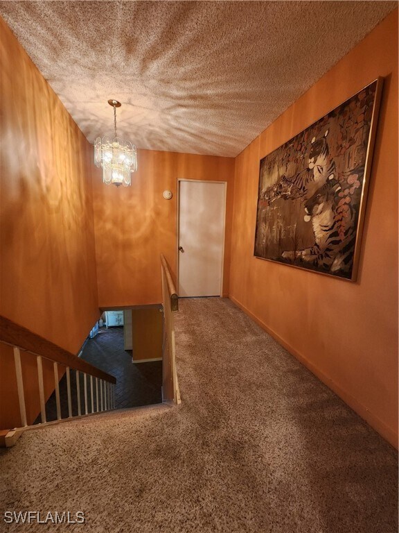 Building Photo - 925 Palm View Dr