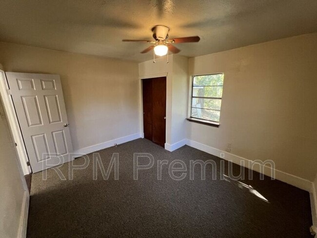 Building Photo - 13363 Sunshine Rd