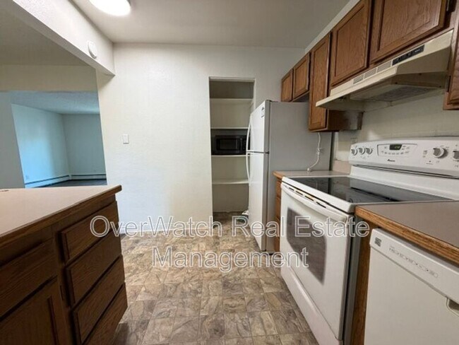 Building Photo - 16929 Coronado St