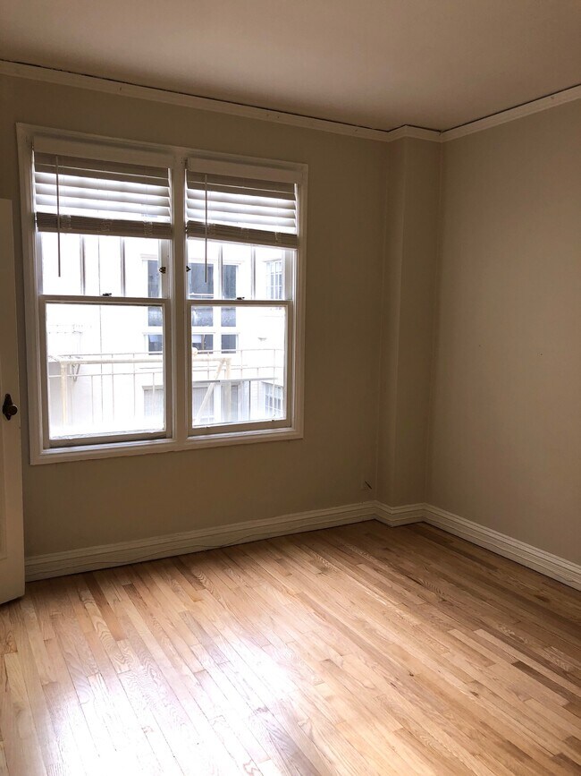 Building Photo - 2340 Pacific Ave