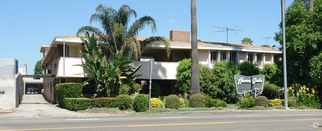 Primary Photo - Haven Oaks