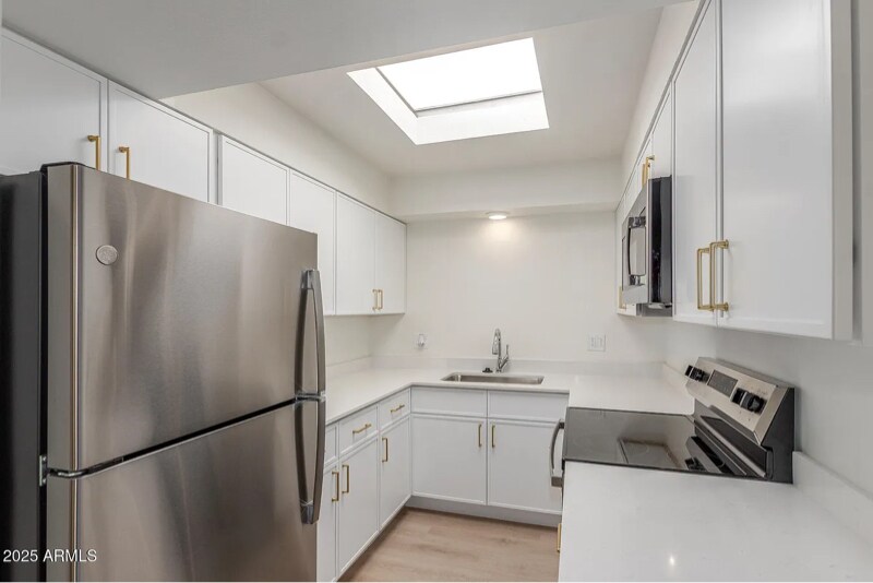 Building Photo - 4235 N 13th Pl