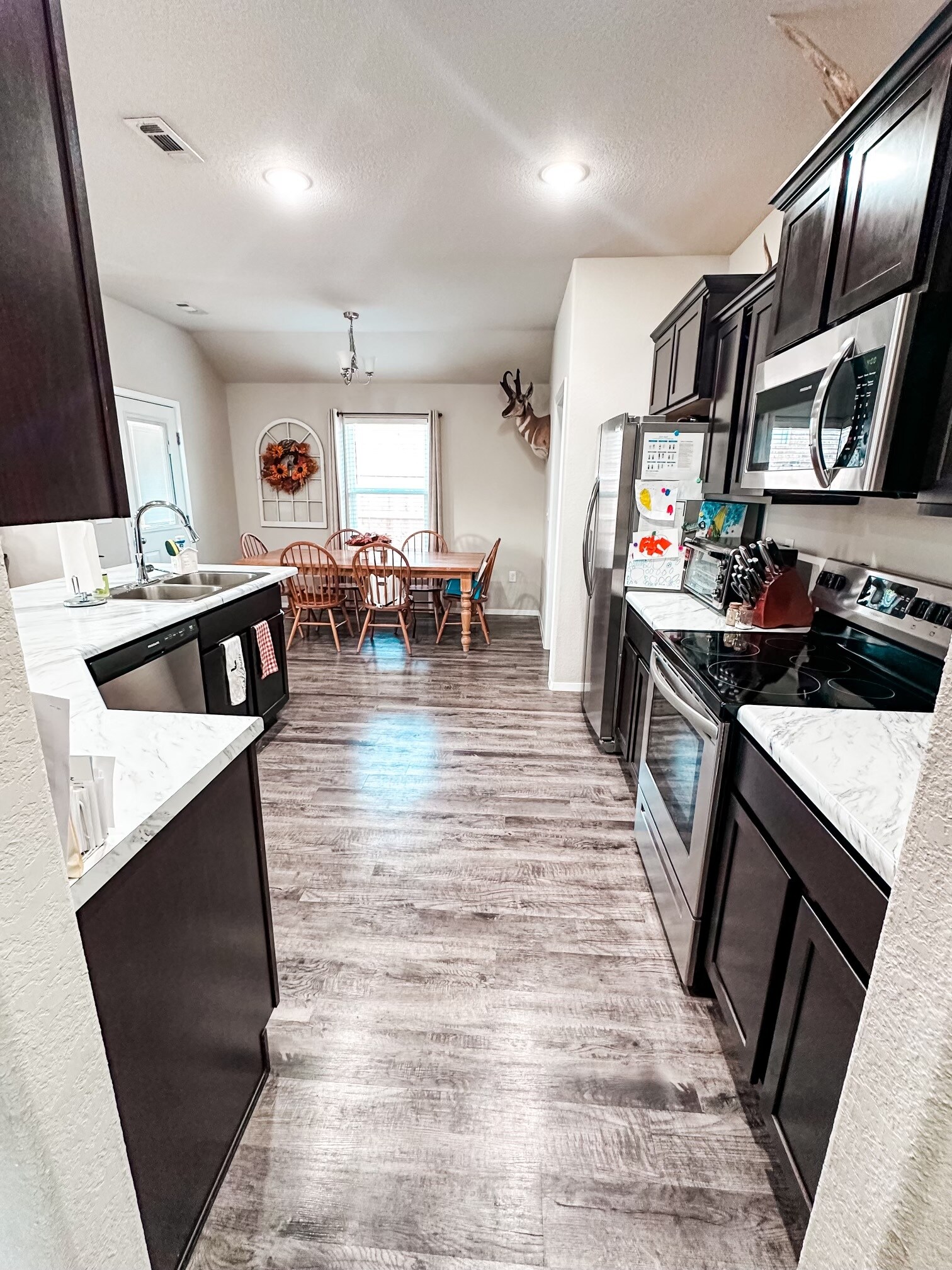 Kitchen - 6900 SW Whitmarsh Rd