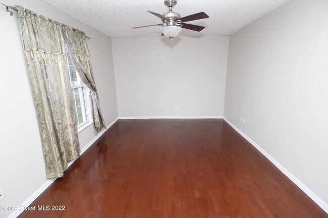 Building Photo - 3291 San Jose Ave SE