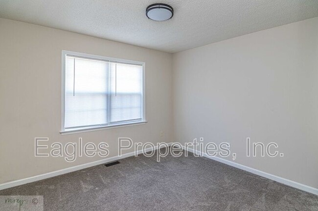 Building Photo - 503 True Vine Rd