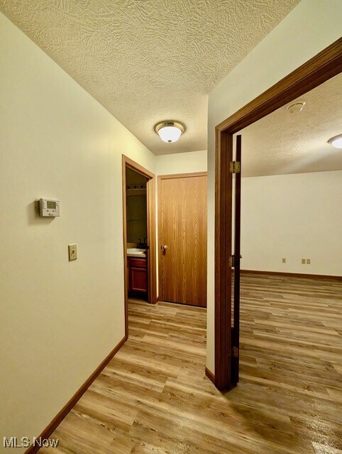 Building Photo - 426 Oakwood Ave