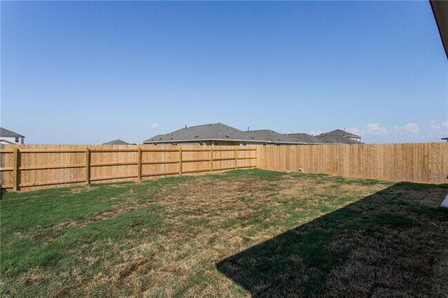 Building Photo - 6412 Laurencia Pl