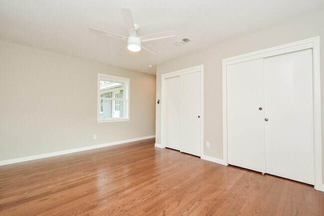 Building Photo - 1437 Wisterwood Dr