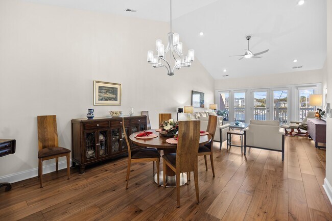 Building Photo - 4759 Lightkeepers Way