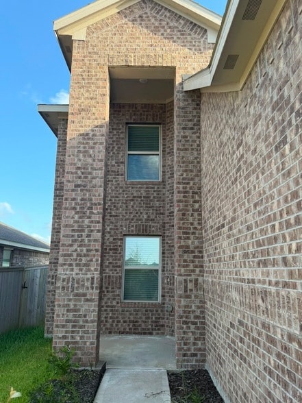 Building Photo - 3115 Savannah Rose Dr