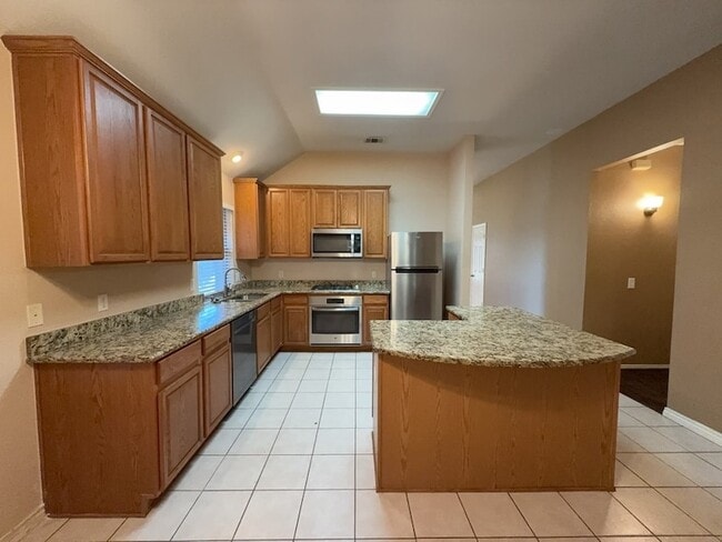 Building Photo - 3024 Peppercorn Dr