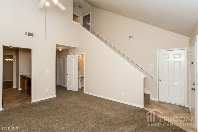 Building Photo - 235 Lakeview Trail