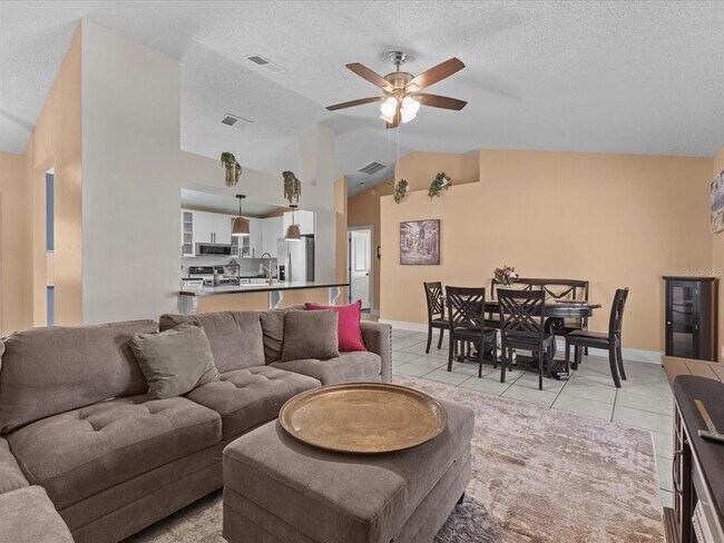 Building Photo - 226 Windward Way