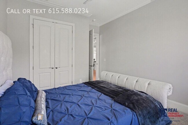 Building Photo - 273 Rich Cir