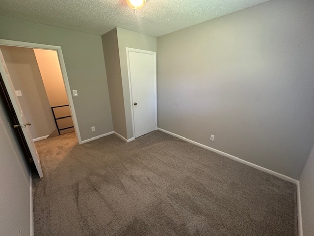 Building Photo - 3925 Overland Hts