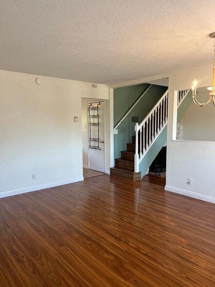 Building Photo - 217 Mendocino St