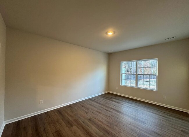 Building Photo - Brand-New Townhome for Rent!