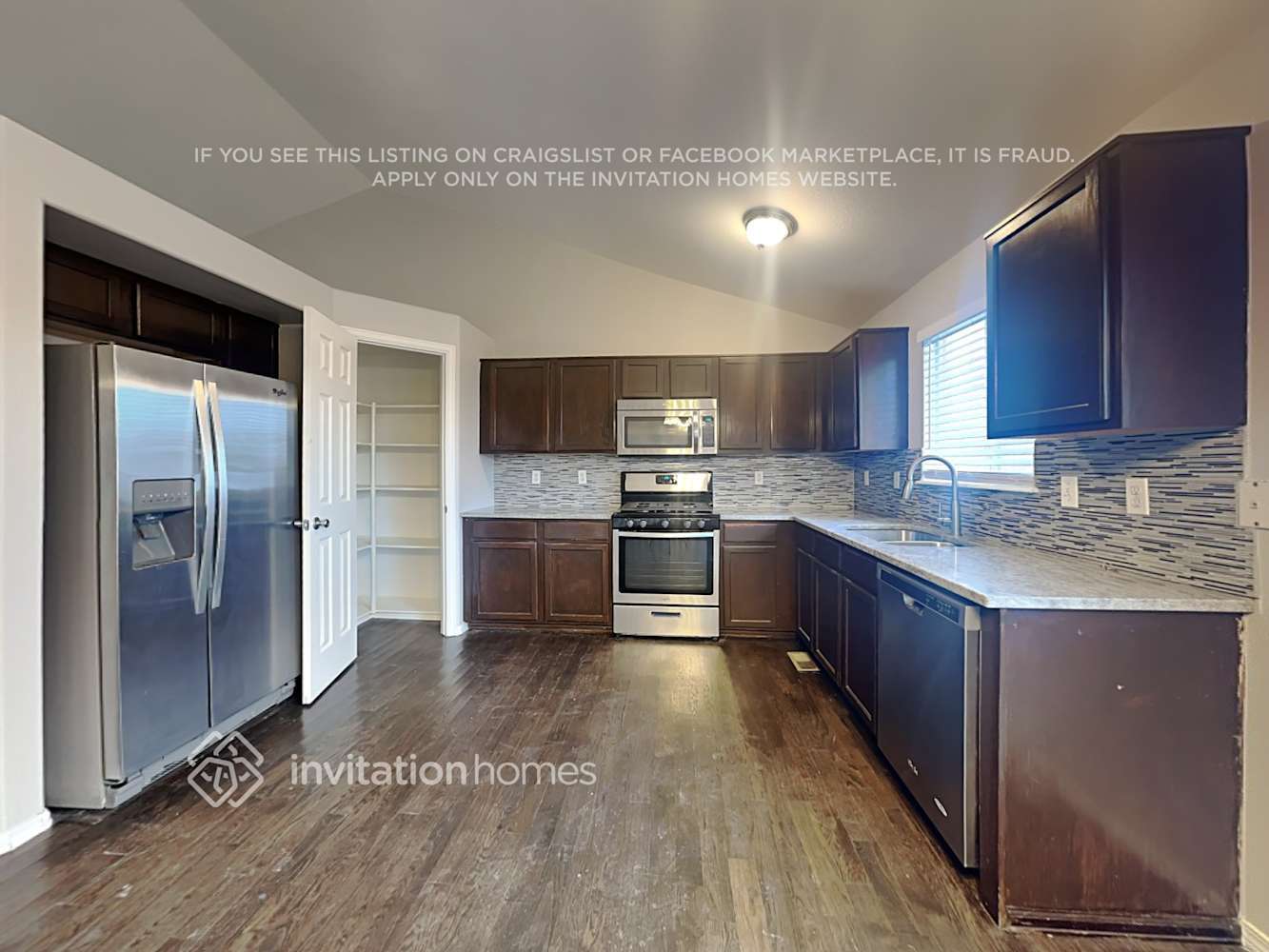 Building Photo - 13544 N Pecos St