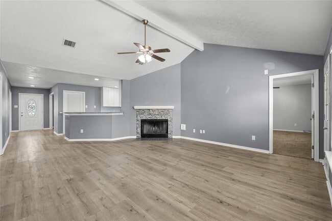 Building Photo - 2826 Wood Hollow Dr