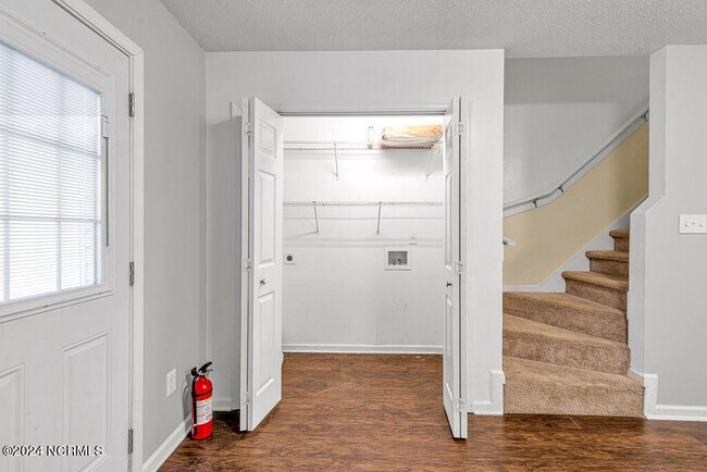 Building Photo - 909 Timberlake Trail