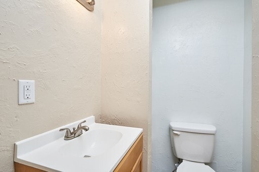 Building Photo - Large Firestone 4 Bed Brick Home
