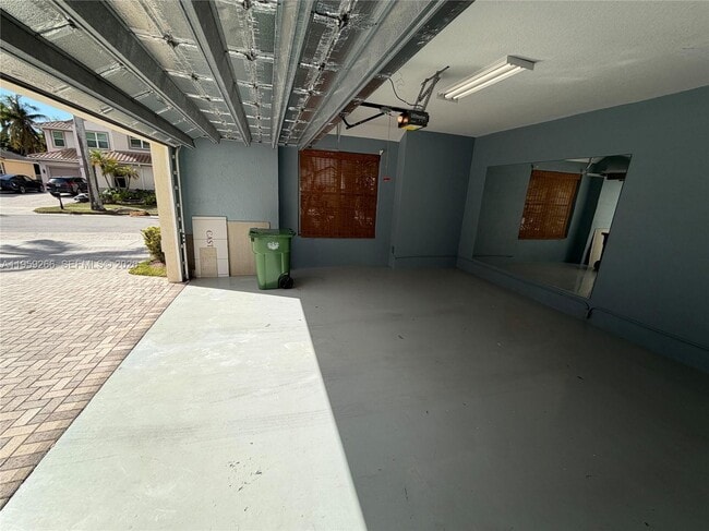 Building Photo - 1819 Mariners Ln