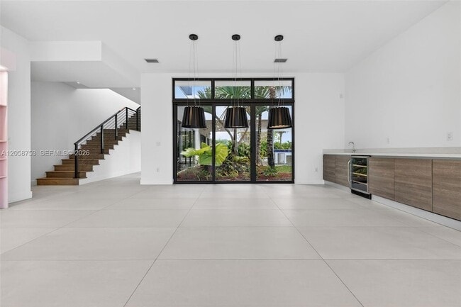 Building Photo - 16709 Botaniko Dr N