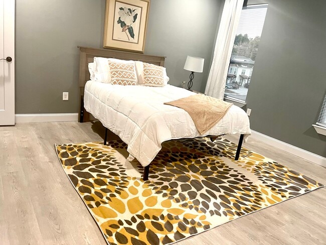 Master Bedroom - 1732 Arbor Hills Dr SE