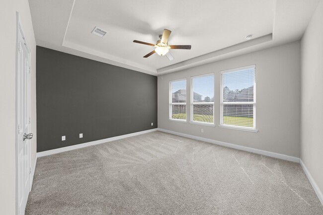 Building Photo - 18611 Navarro Branch Dr