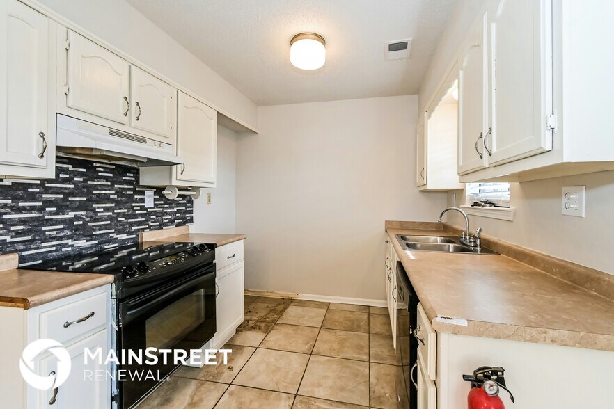 Building Photo - 10126 Stephenson Ln