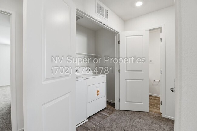 Building Photo - Aliante!! Never lived in!!! Gated!! Community Pool!!! Playground!! 2 Car Garage!! Tankless Hot wa...