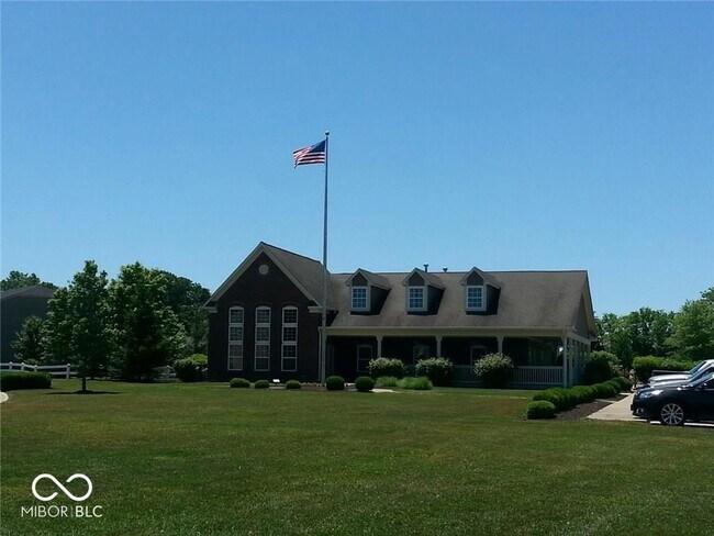 Building Photo - 11376 N Creekside Dr