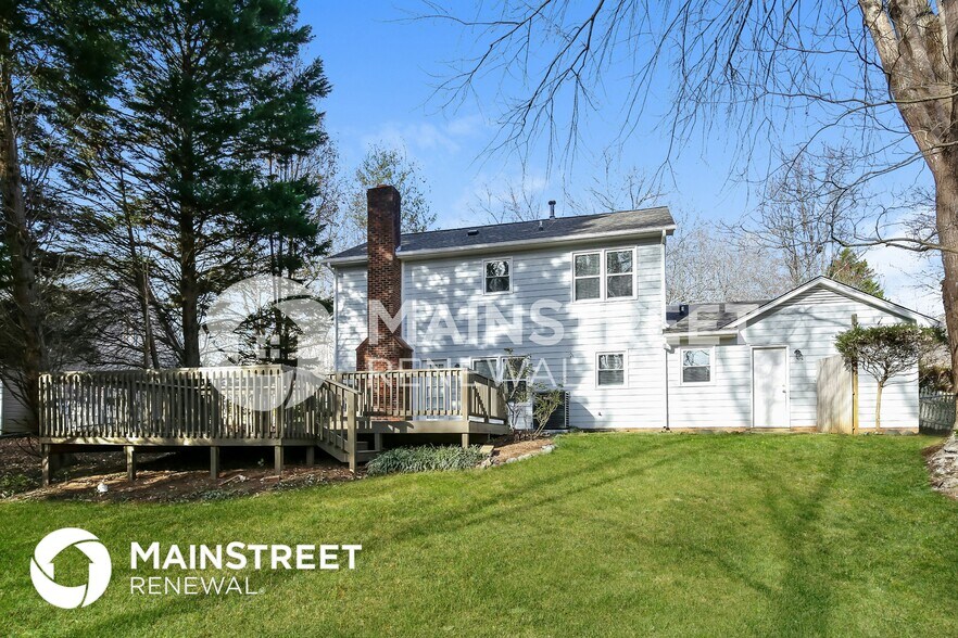 Building Photo - 6805 River Hills Dr