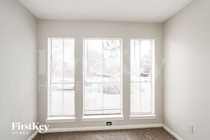 Building Photo - 5322 Santrey Dr