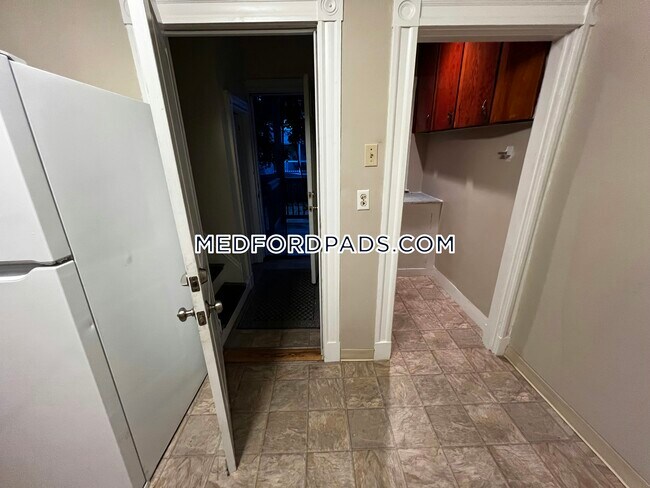 Building Photo - 128 Princeton St