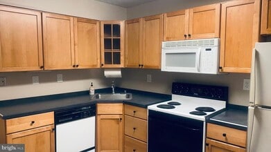 Building Photo - 11723 Karbon Hill Ct