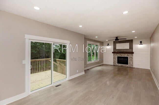 Building Photo - 14440 Briarwood Ln
