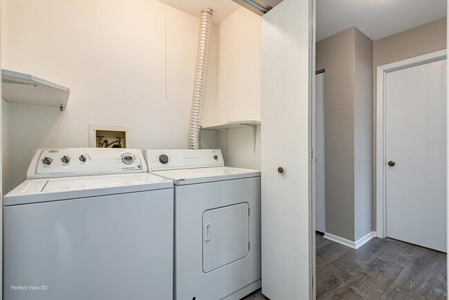 Building Photo - Appaloosa Drive