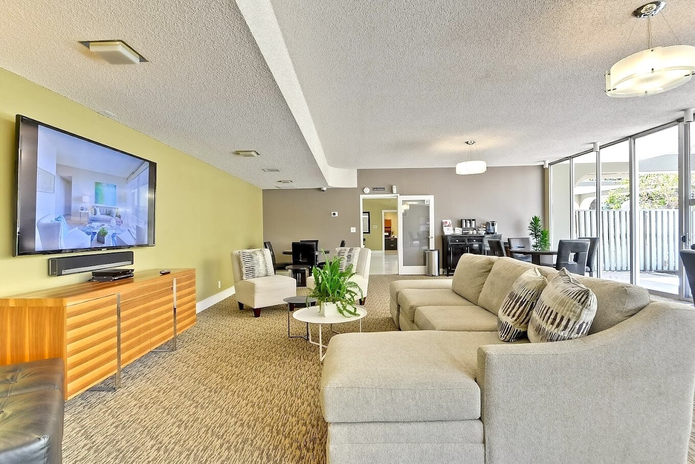Building Photo - 633 Cowper St
