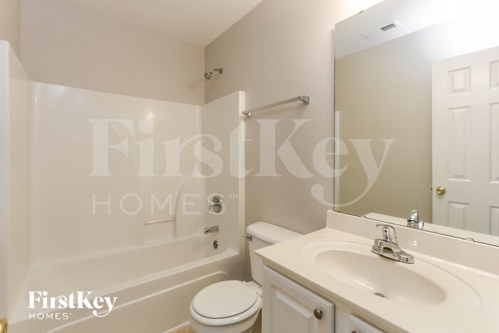 Building Photo - 2632 Blue Moss Dr
