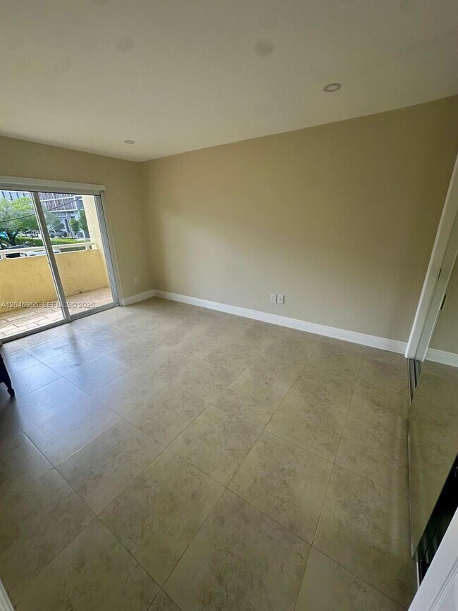 Building Photo - 5839 SW 74th Terrace