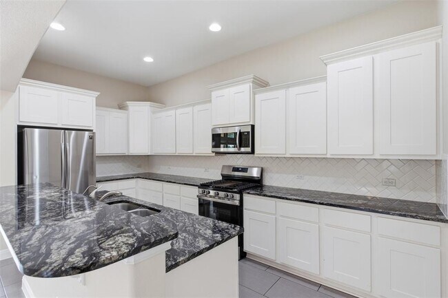 Building Photo - 105 Aspen Trail