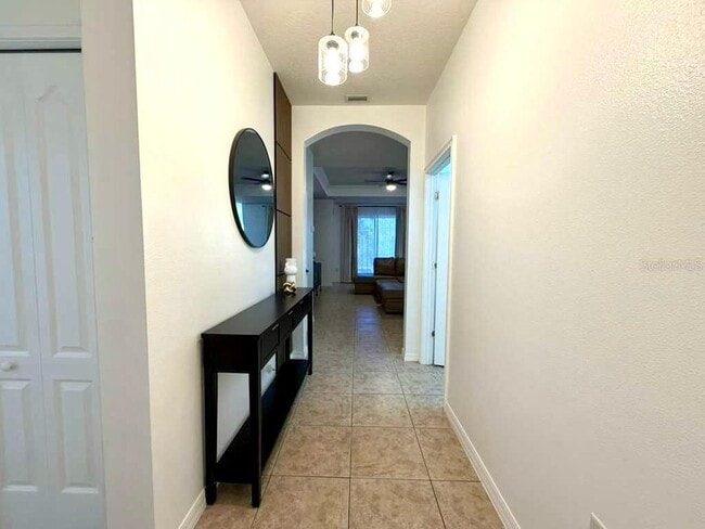 Building Photo - 32914 Hillman Ct