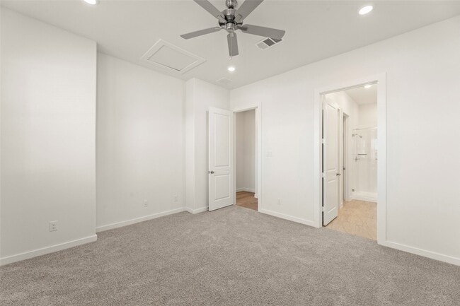 Building Photo - 3335 Verdant Ln