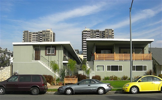 Building Photo - Doran Apartments