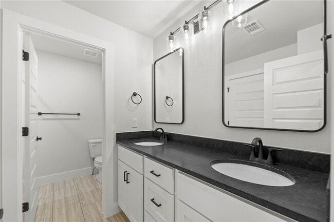Building Photo - 1110 Montieri Dr
